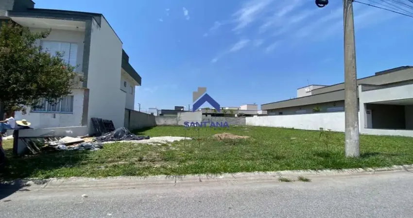 Terreno em condomínio fechado à venda na Rua Voluntário Benedito Sérgio, --, Residencial Santa Izabel, Taubaté