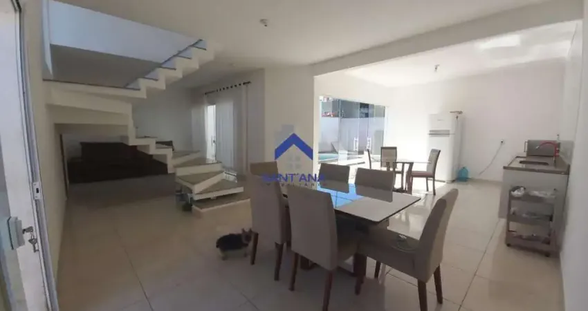 Sobrado de 250m² com 3 dormitorios sendo 1 suite no bairro jardim oasis em taubaté/sp