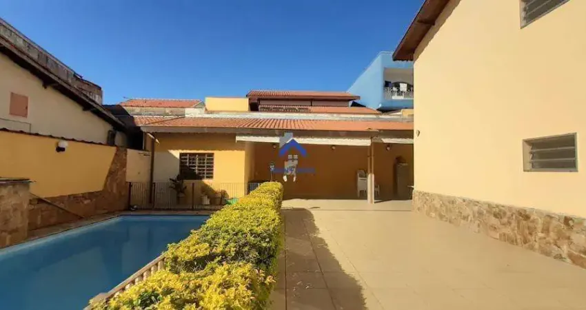 Sobrado de 360m² de área construída e 500m² de terreno com 4 dormitórios sendo 1 suítes no bairro parque são cristóvão em taubaté/sp