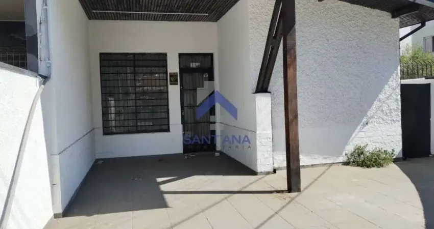 Casa com 2 quartos para alugar na Avenida Desembargador Paulo de Oliveira Costa, --, Centro, Taubaté