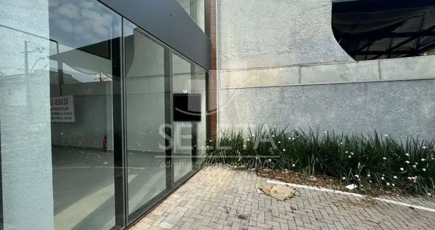 EXCELENTE SALA COMERCIAL DISPONIVEL PARA LOCAÇÃO NO CENTRO.