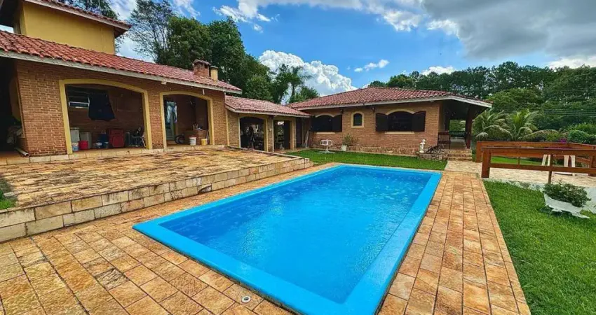 Chácara plana à venda em Atibaia - Ótima localização e apta Financiamento!