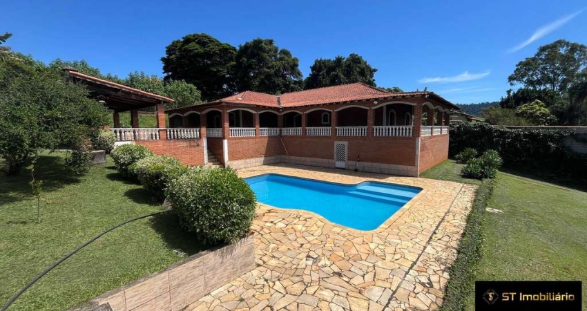 Chácara à venda em Atibaia c/ 4 dormitórios - 1.368m² por R$935.000!