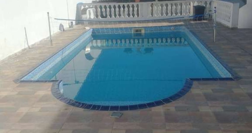 Casa p/ Financiamento com 3 dormitórios, piscina e área gourmet!
