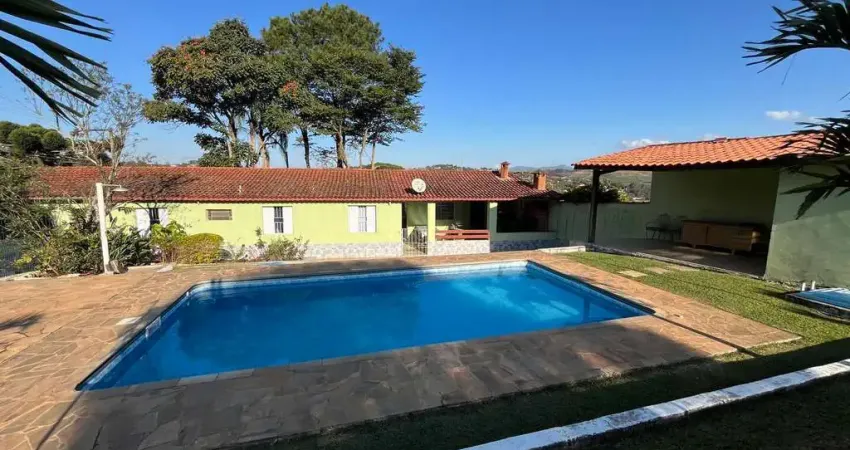 Chácara à venda em Atibaia Ótimo Acesso - 1.795m² por R$750.000!