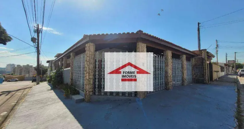 Casa térrea com 3 quartos, sendo 1 suíte - Edícula - à venda, 270 m² por R$ 1.540.000 - Retiro - Jundiaí/SP