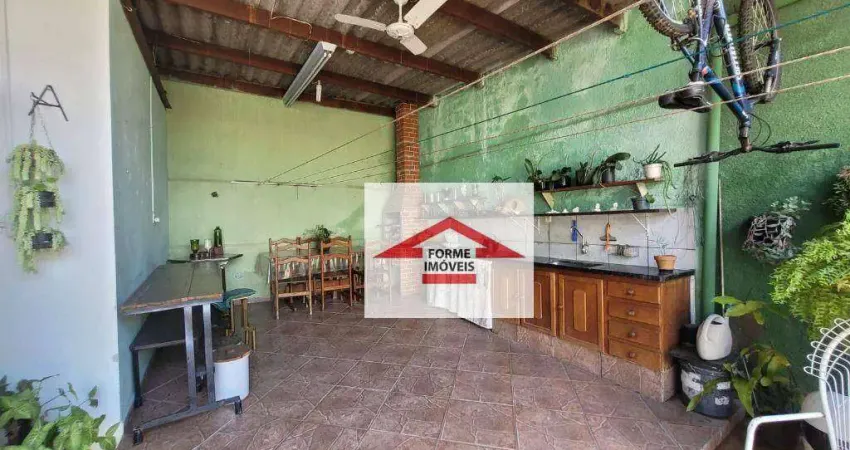 Casa térrea com 2 quartos, sendo 1 suíte à venda, 209 m² por R$ 600.000 - Retiro - Jundiaí/SP
