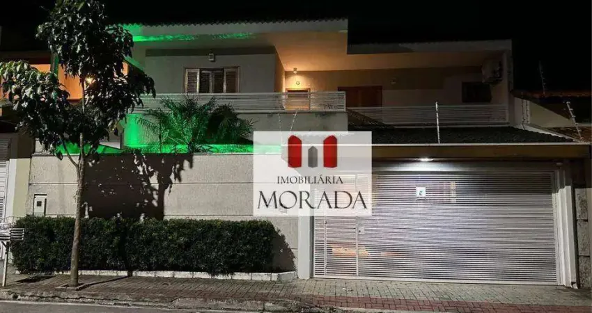 Sobrado com 3 dormitórios à venda, 155 m² por R$ 725.000 - Jardim São Vicente - São José dos Campos/SP