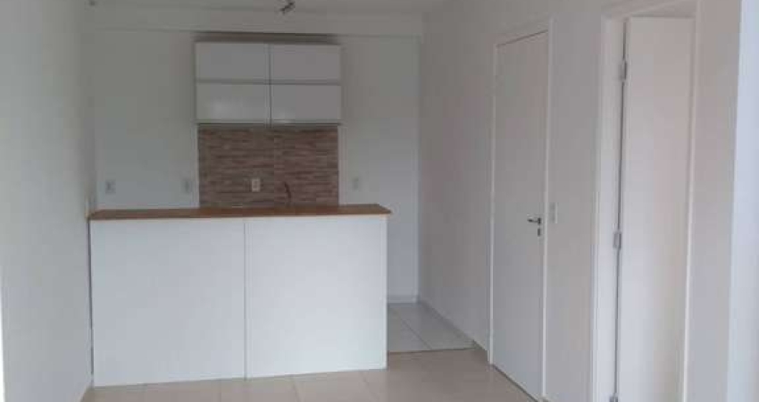 Apartamento á venda de 3 dormitórios com sacada, Vila Marieta em Campinas-SP