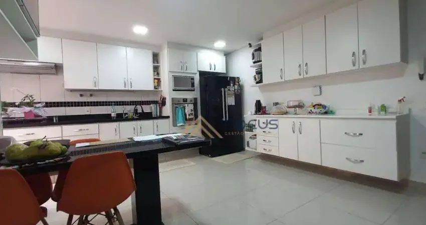 Casa com 3 dormitórios à venda, 164 m² por R$ 900.000,00 - Vila Rio Branco - Jundiaí/SP