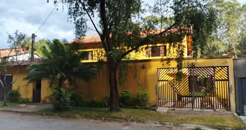 Casa em condomínio fechado com 4 quartos para alugar na Rua Doutor Altair Martins, Gramado, Cotia