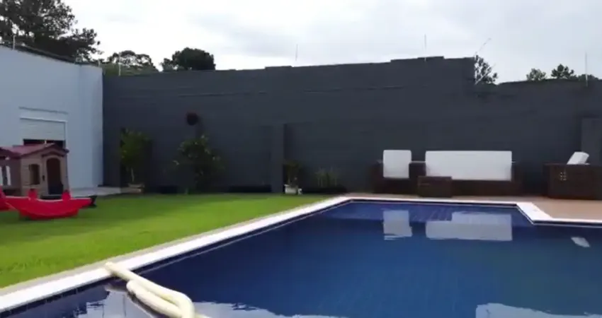 Próximo ao rodoanel e shopping granja viana casa térrea com piscina