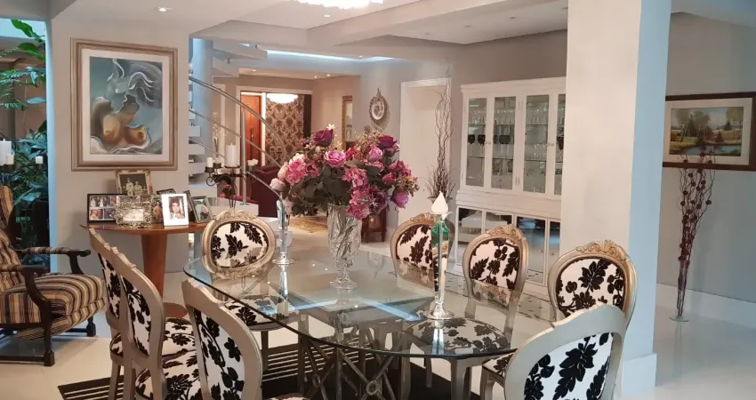 Belíssima casa na granja viana/carapicuiba com 800 metros de área construída