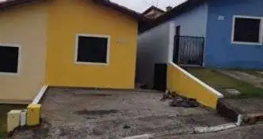 Casa com 2 dormitórios à venda, 80 m² por R$ 320.000,00 - Jardim Carolina - Itaquaquecetuba/SP