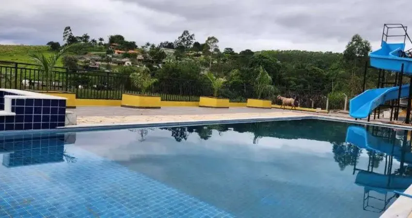 Chácara com 3 dormitórios à venda, 3650 m² por R$ 1.700.000 - Pouso Alegre - Santa Isabel/SP