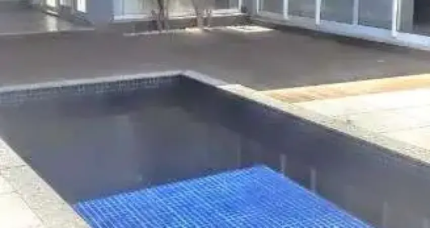 Casa com 3 dormitórios à venda, 300 m² por R$ 2.600.000,00 - Lagos de Santa Helena - Bragança Paulista/SP