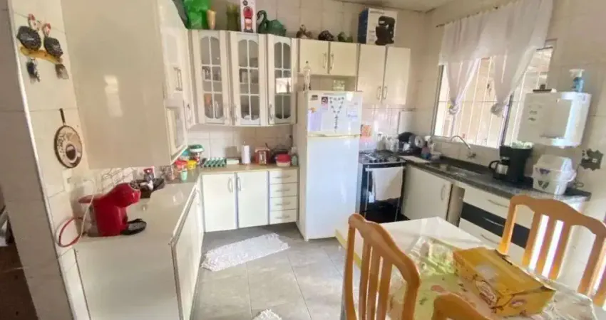 Casa com 2 dormitórios para alugar, 150 m² por R$ 2.500,00/mês - Vila Itapoan - Guarulhos/SP