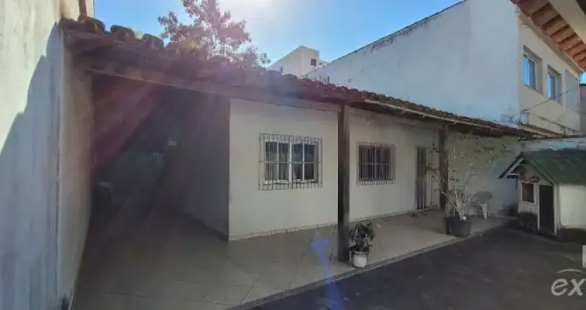 Casa com 2 quartos à venda na Rua dos Rouxinóis, 15, Eurico Salles, Serra