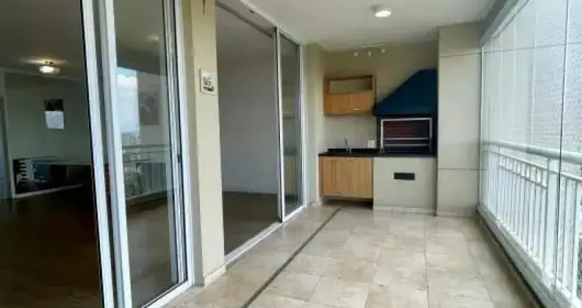 Belíssimo Apartamento com 146m², 3 suítes e 3 vagas para locação na Aclimação!