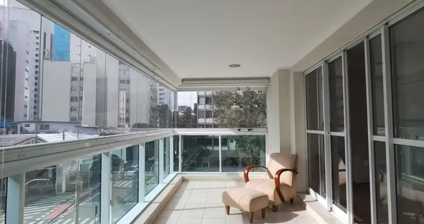 Lindo apartamento para locação com 155m² e 3 vagas com lazer no Paraíso!!