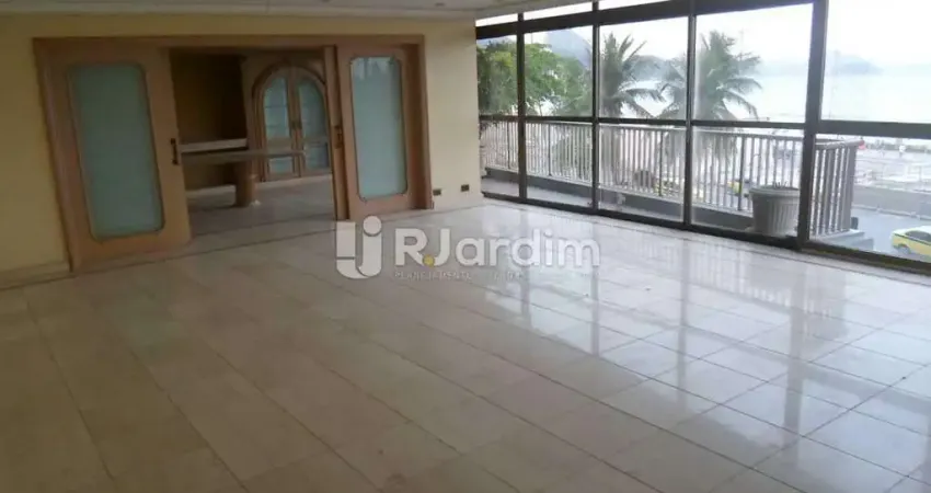 Apartamento com 3 quartos à venda na Avenida Atlântica, Copacabana, Rio de Janeiro
