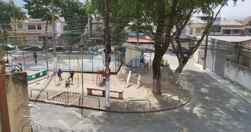 Casa com 5 quartos à venda na Rua Pistacia, Padre Miguel, Rio de Janeiro
