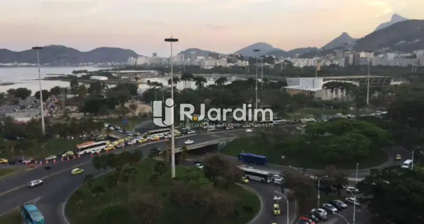 Sala comercial com 1 sala para alugar na Avenida Marechal Câmara, Centro, Rio de Janeiro