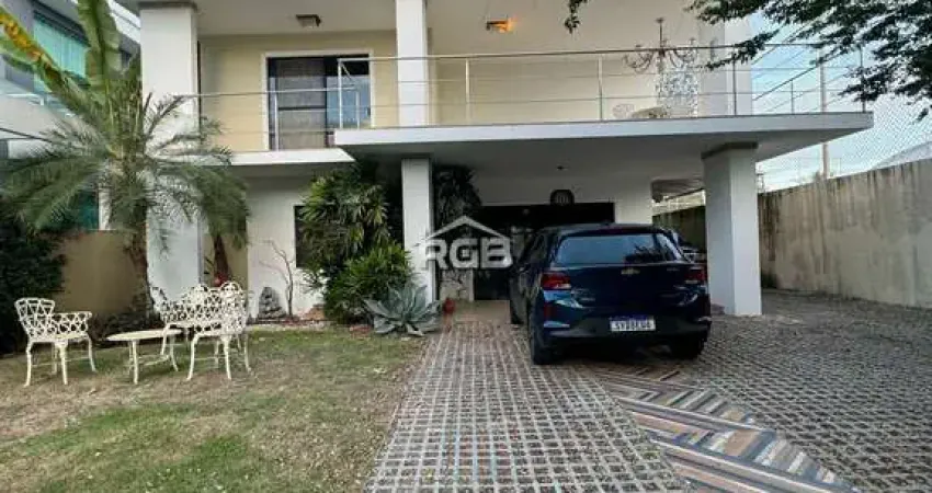 Casa 4/4 sendo 3 suítes Piscina Privativa em Vilas do Atlântico R$ 1.500.000,00