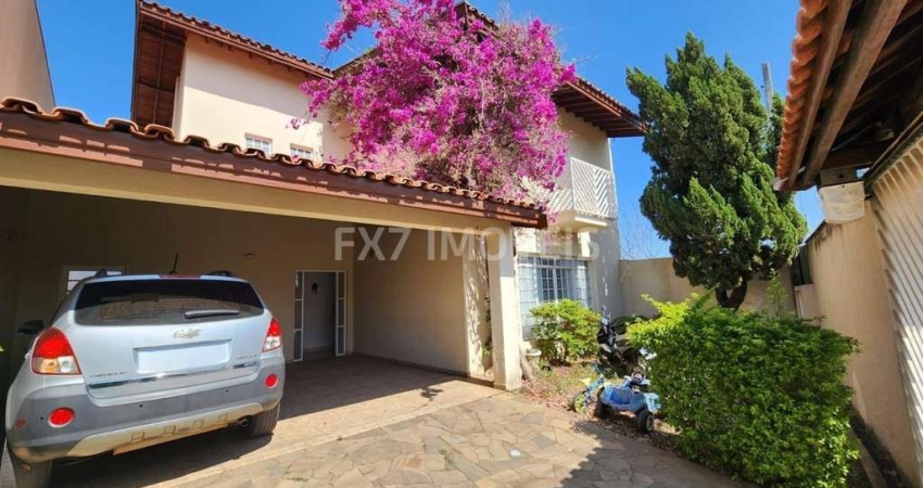 Imperdível casa à venda em Campinas-SP, Jardim Noemia: 3 quartos, 1 suíte, 2 salas, 3 banheiros, 4 vagas, 227 m².