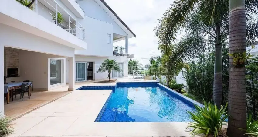 Luxuosa Casa de Condomínio à Venda em Campinas-SP  4 Quartos, 4 Suítes, 8 Banheiros e 8 Vagas  608m²  Bairro Mont Blanc Residence
