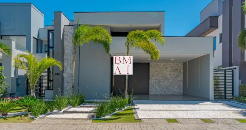 Casa em Condomínio no condomínio Maison Du Parc em Indaiatuba-SP: 4 quartos, 4 suítes, 2 salas, 2 vagas, 261m²!