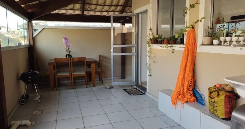 Maravilhosa cobertura no condomínio Mundi Resort