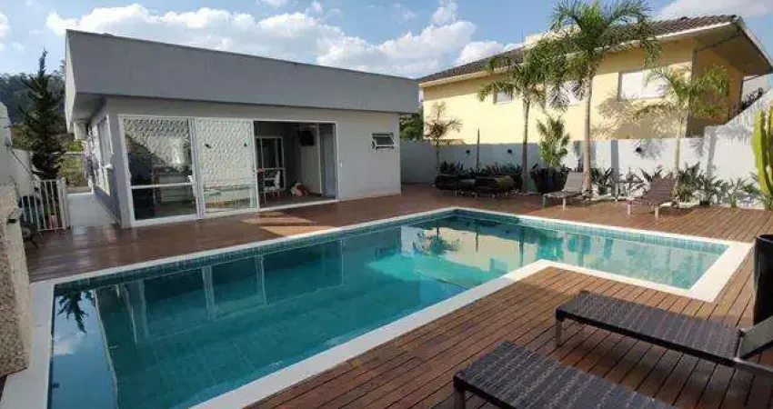 Casa em condomínio fechado com 3 quartos à venda na Rua Américo Floriano de Toledo, 175, Jardim Caiapia, Cotia