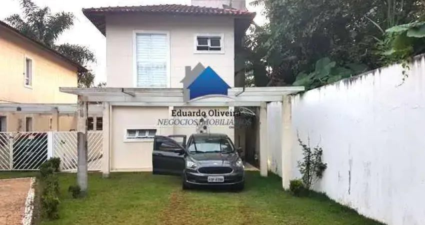 Casa totalmente individual próximo do Centro de Cotia e Ct do São Paulo