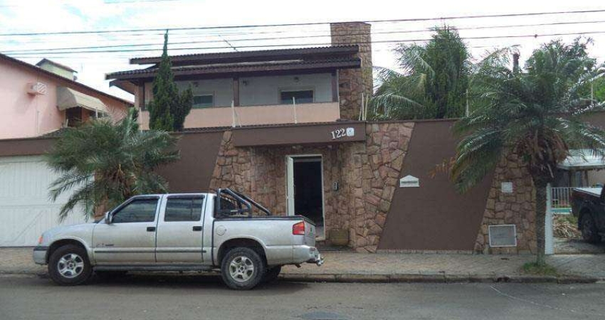 Casa à venda, 5 quartos, 2 suítes, 4 vagas, Centro - Piracicaba/SP