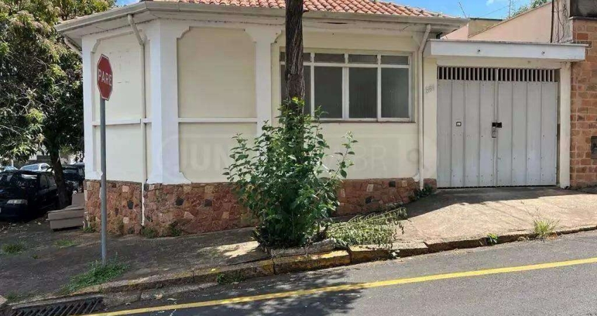 Casa à venda, 3 quartos, 3 vagas, Centro - Piracicaba/SP