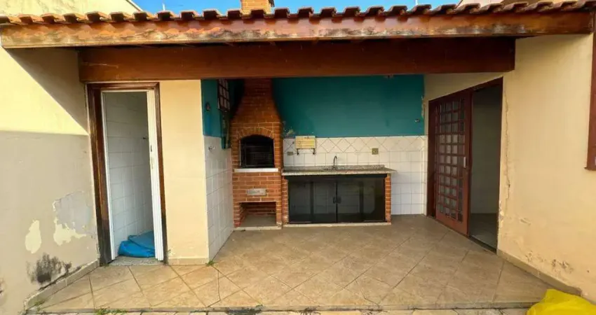 Casa à venda, 4 quartos, 1 suíte, 5 vagas, Nova Piracicaba - Piracicaba/SP