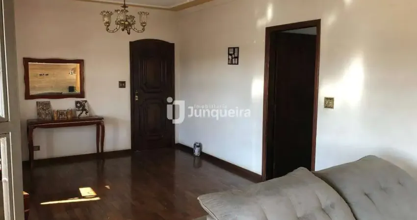 Casa à venda, 3 quartos, 1 suíte, 4 vagas, Jaraguá - Piracicaba/SP
