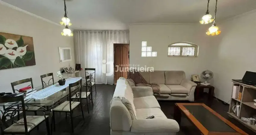 Casa à venda, 3 quartos, 1 suíte, 2 vagas, Nova América - Piracicaba/SP