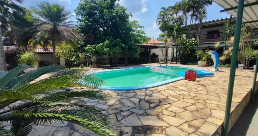 Casa para Venda em Rio de Janeiro, Cosmos, 3 dormitórios, 3 suítes, 1 banheiro, 10 vagas