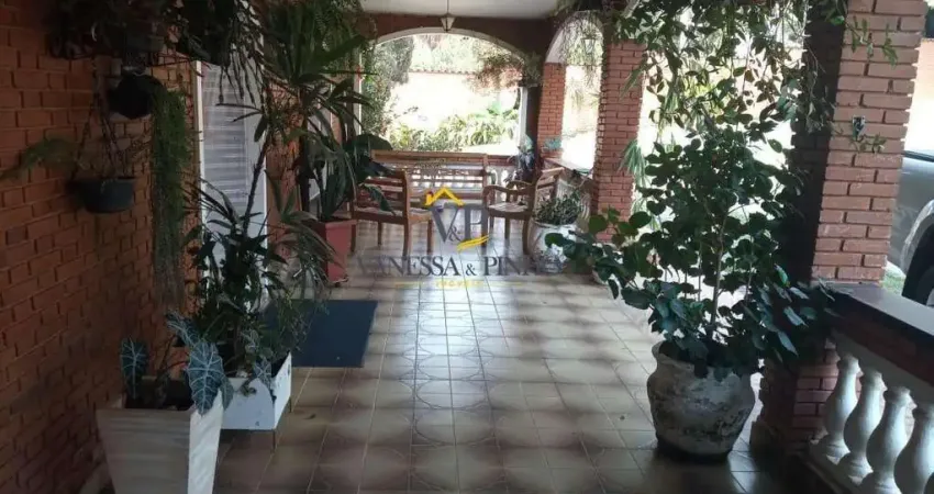 Chácara para Venda em Atibaia, Jardim Estância Brasil, 3 dormitórios, 1 suíte, 2 banheiros, 5 vagas