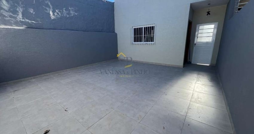 Casa para Locação em Atibaia, Jardim das Cerejeiras, 3 dormitórios, 1 suíte, 2 banheiros, 2 vagas