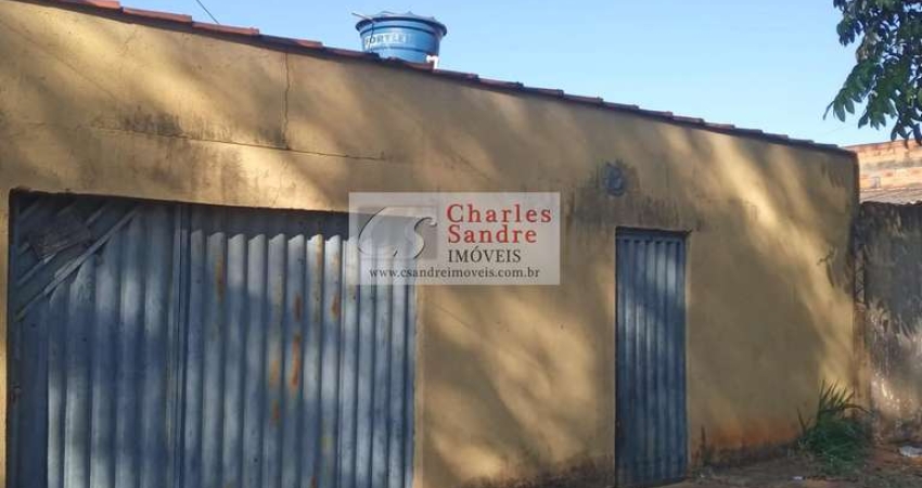Casa para Venda em Goiânia, Residencial Solar Ville, 3 dormitórios, 2 suítes, 2 banheiros, 1 vaga