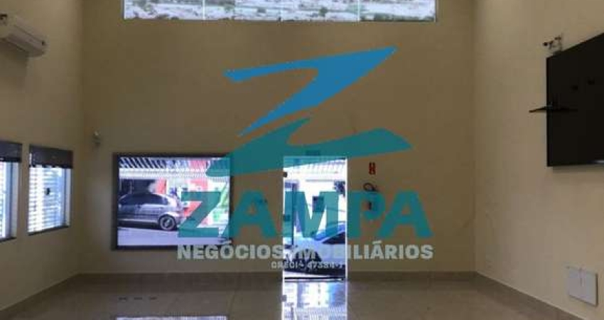PRÉDIO COMERCIAL DE 200M² ESTRUTURADO, COM AR E PLANEJADOS, 2 WCS, COPA E 2 VAGAS FROTAIS
