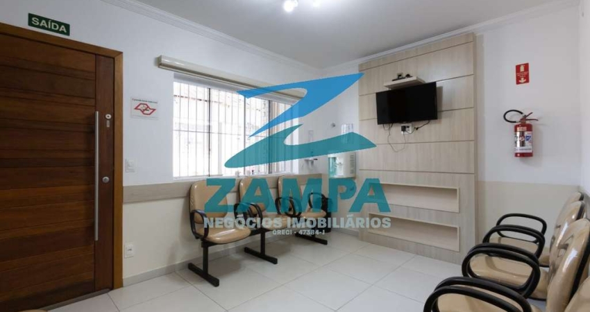 Casa Comercial à venda em Jundiaí-SP, na Vila Municipal com 8 salas, 3 banheiros e 155,00 m² de área.