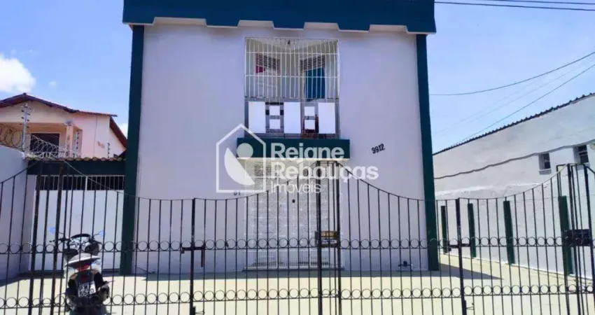 Apartamento à venda com 3 quartos e duas vagas no Montese em Fortaleza-Ceara