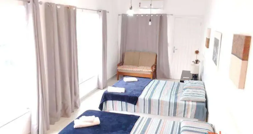 Kitnet com 1 dormitório para alugar, 33 m² por R$ 1.900,00/mês - Centro - Caraguatatuba/SP