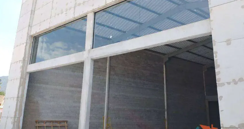 Galpão amplo para alugar na avenida / Rodovia caragua x são sebastião