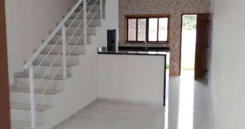 Sobrado com 2 dormitórios à venda, 60 m² por R$ 400.000,00 - Pontal de Santa Marina - Caraguatatuba/SP
