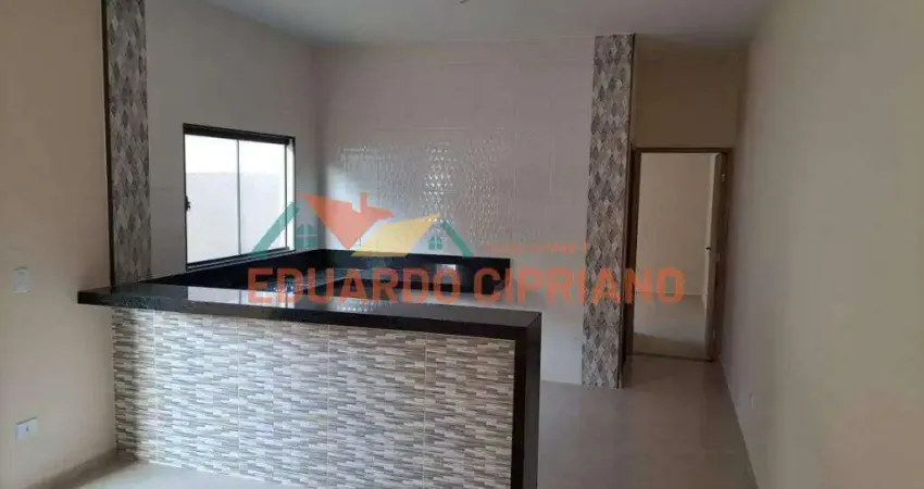 Casa com 2 dormitórios e amplo espaço externo à venda - caraguatatuba/sp